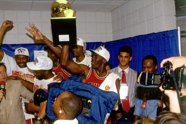 Flashback #9: Bulls Win 1993 NBA Finals (1993) – CBS Chicago