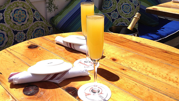 Best Bottomless Mimosas For Brunch In Chicago - CBS Chicago