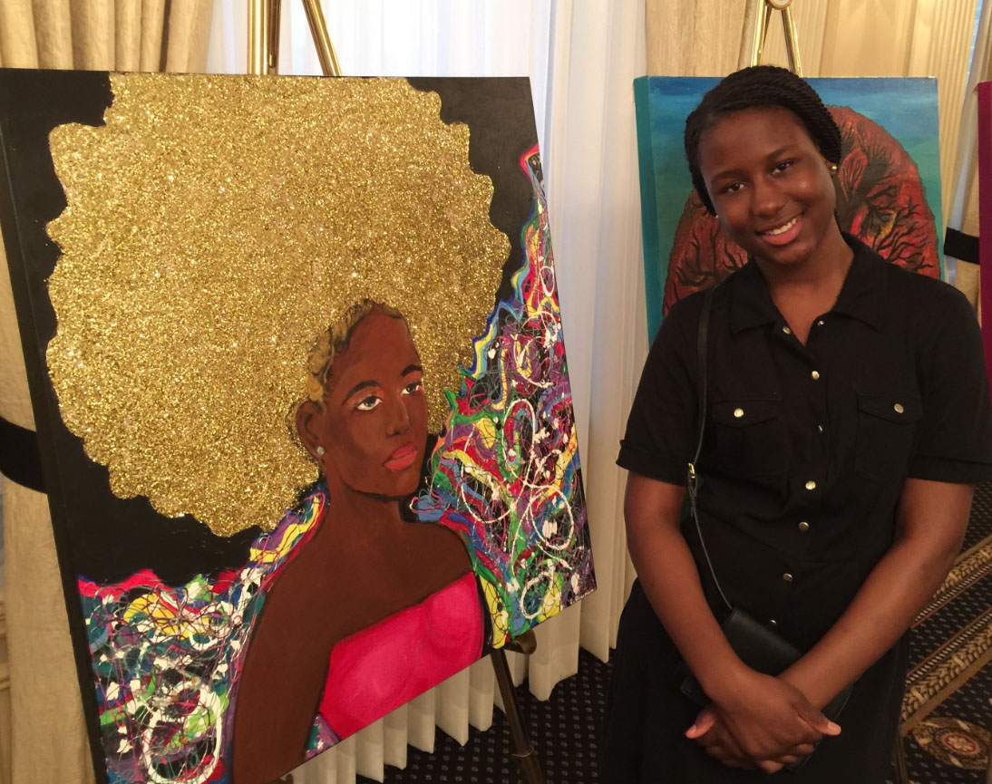 Lundyn Bowman, 15, with "The Golden Child." (Steve Miller/WBBM) 