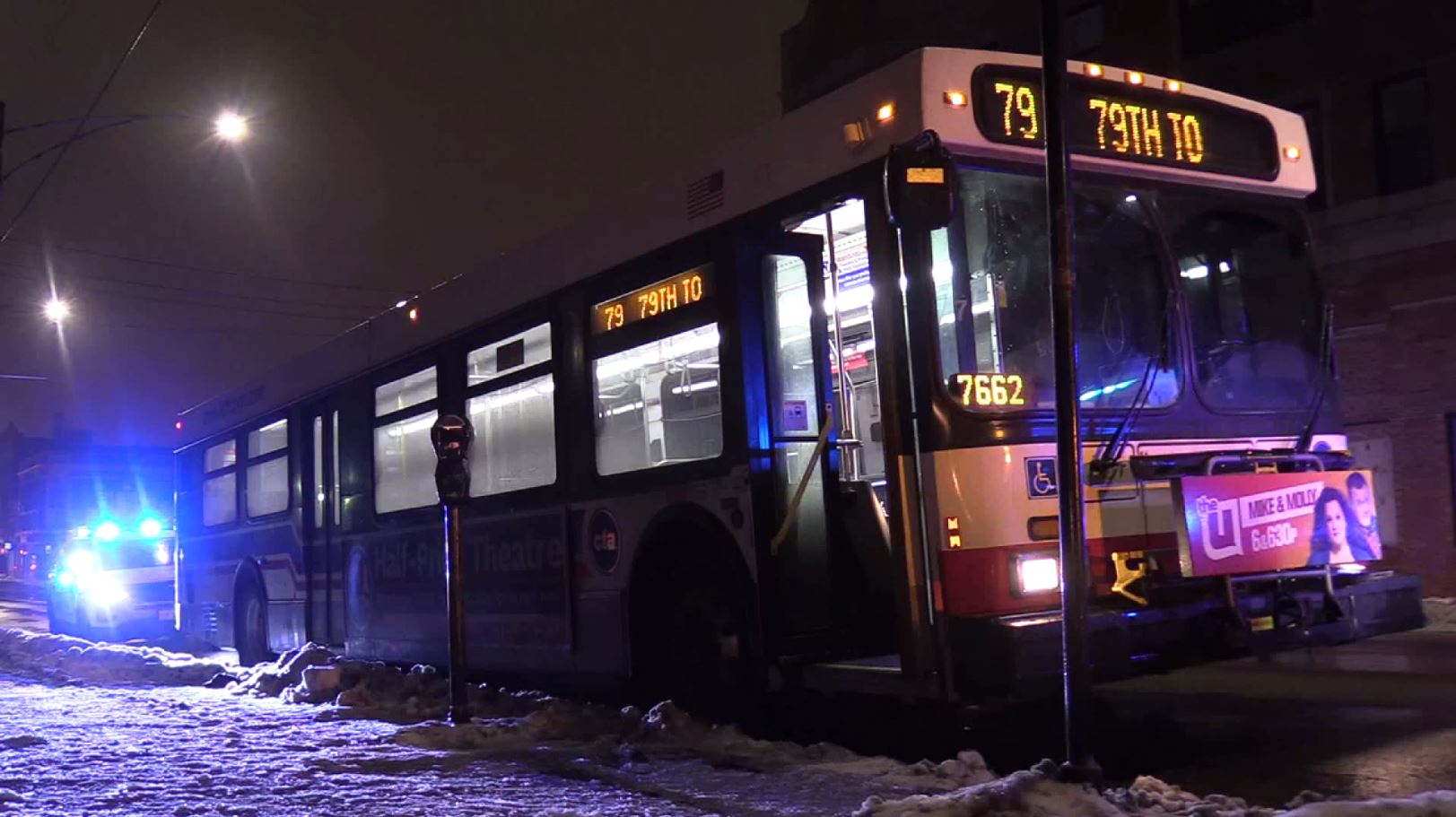 Driver Jumps Out Window After Shooting On Cta Bus Cbs Chicago