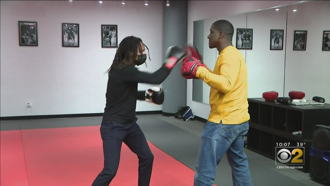 Quantum Martial Arts And Fitness Teaches Women Self-Defense To Fight Back In A Carjacking – CBS Chicago